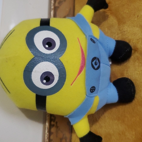 Minion Plust toy 6inch - Picture 2 of 7